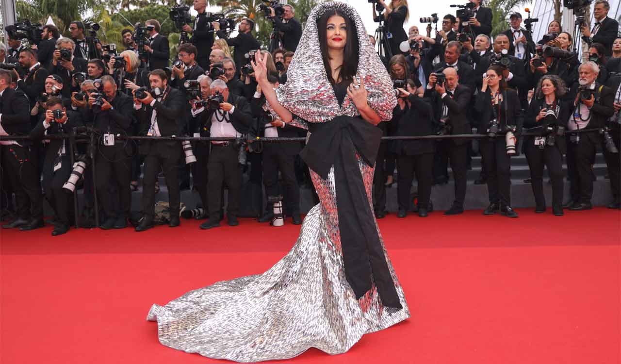 Cannes 2023: Aishwarya Rai stuns in Sophie Couture gown-Telangana Today