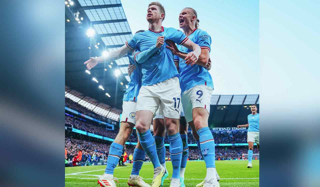 Manchester City clinches third straight English Premier League title