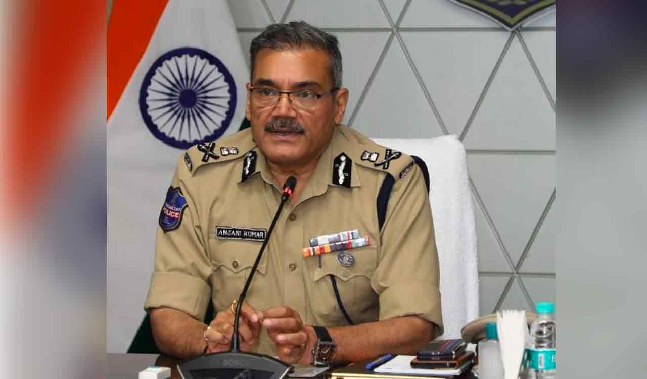DGP Anjani Kumar calls for joint effort to curb illegal flow of liquor into Telangana