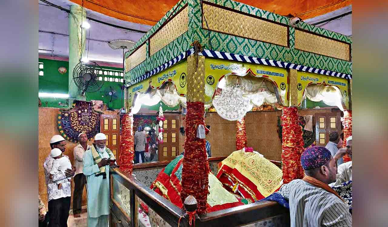 CM KCR to lay foundation for developmental works of Jahangir Peer Dargah soon
