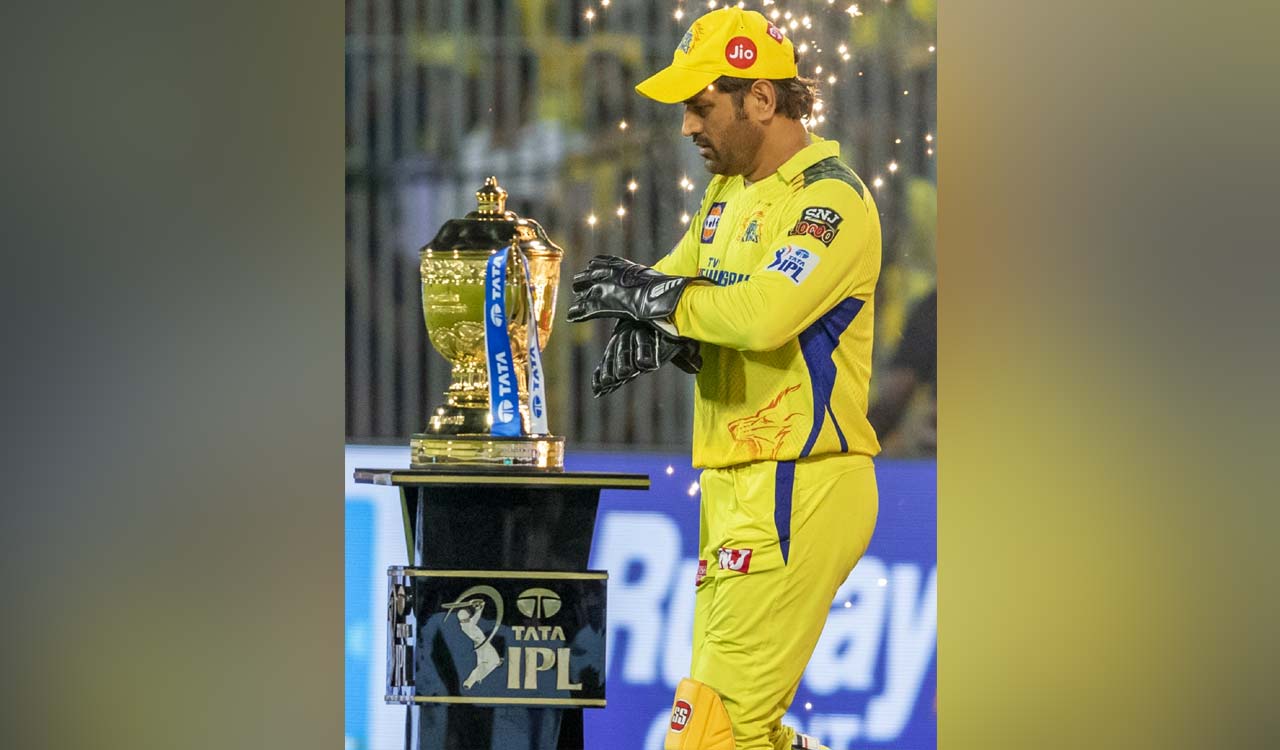 Everything he touches turns to gold, and that’s why he’s named Mahendra Singh Dhoni: Suresh Raina