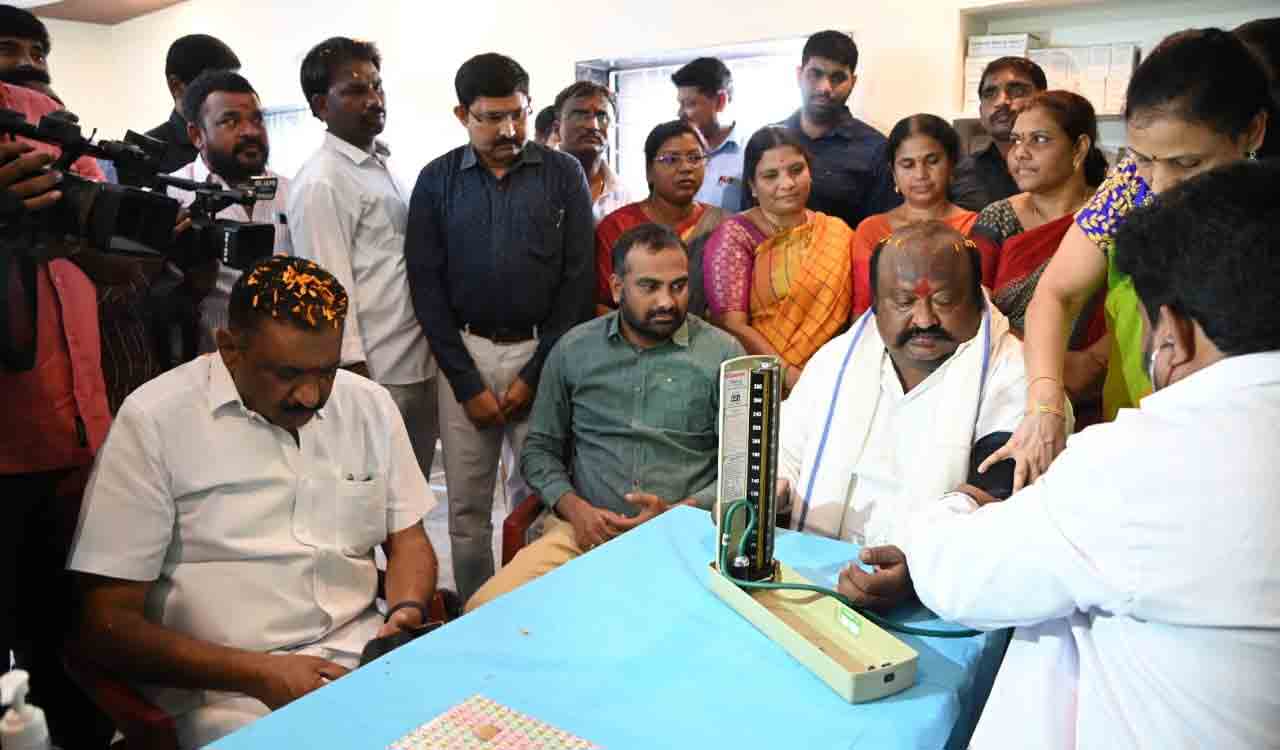 Basti Dawakhana to develop Aarogya Telangana: Gangula