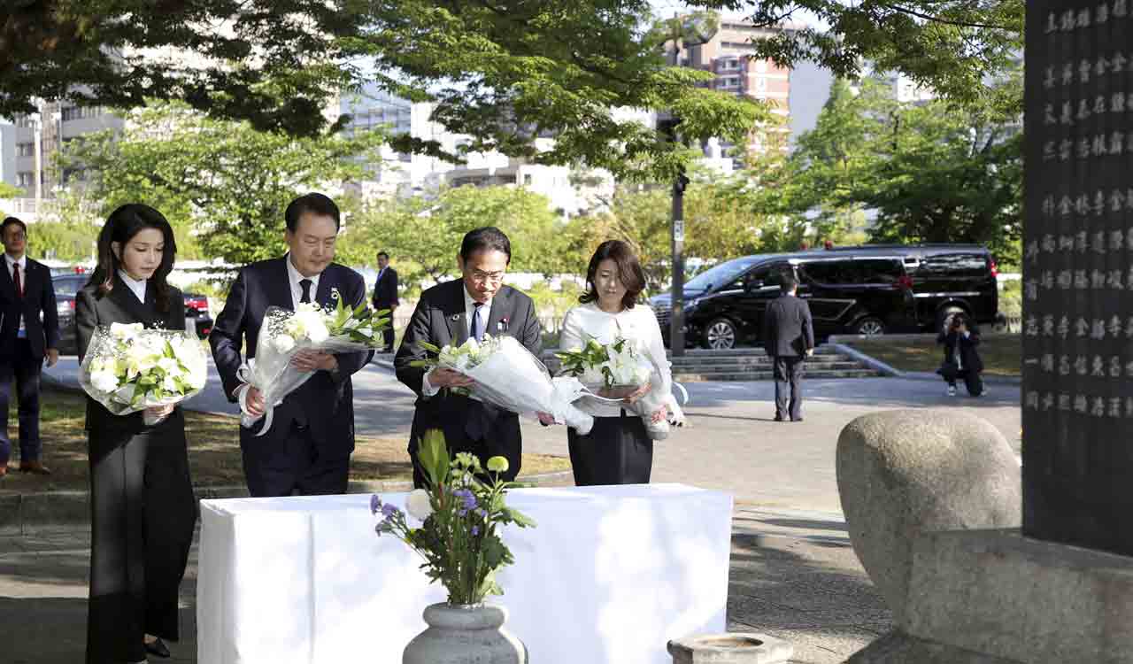 Hiroshima: Japan PM, S Korea prez pray at memorial for Korean atomic bomb victims