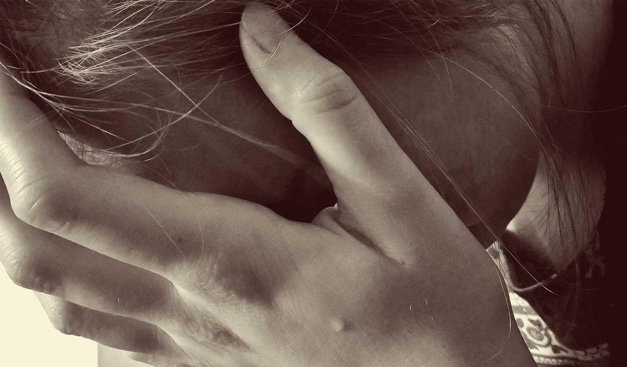 Principal held for molesting girl in Amethi