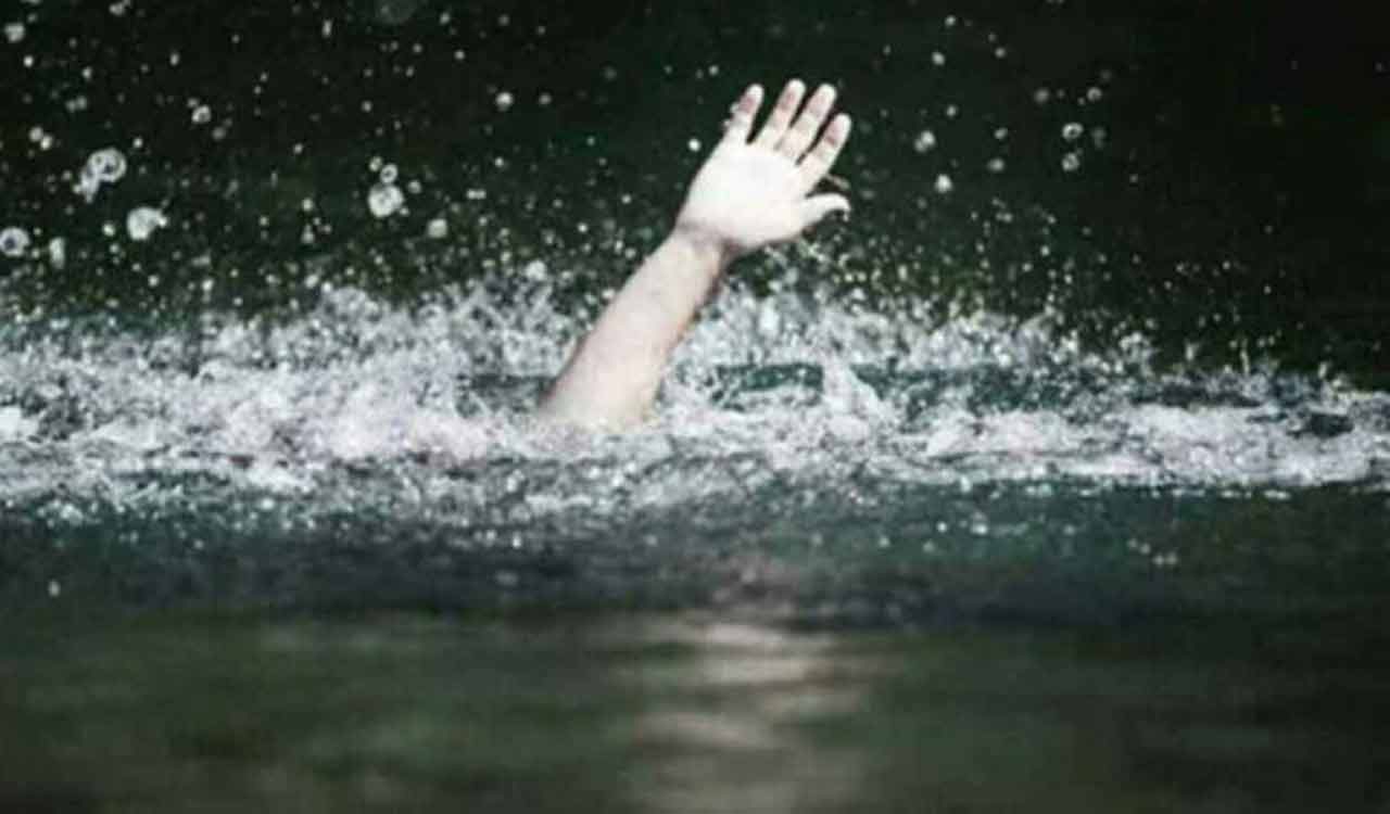 Chhattisgarh: Man drains reservoir in search of lost iPhone