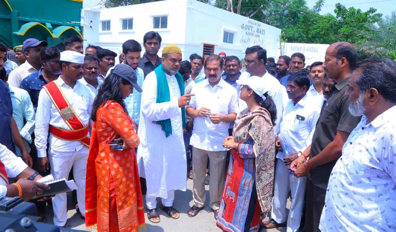 RoB will be constructed near Kazipet dargah, says MLA Vinay Bhaskar