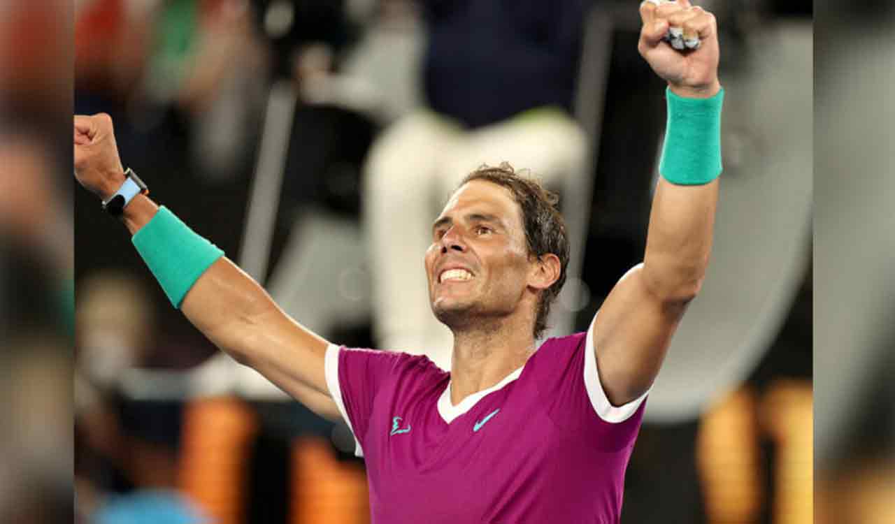 Rafael Nadal pulls out of French Open due to hip injury