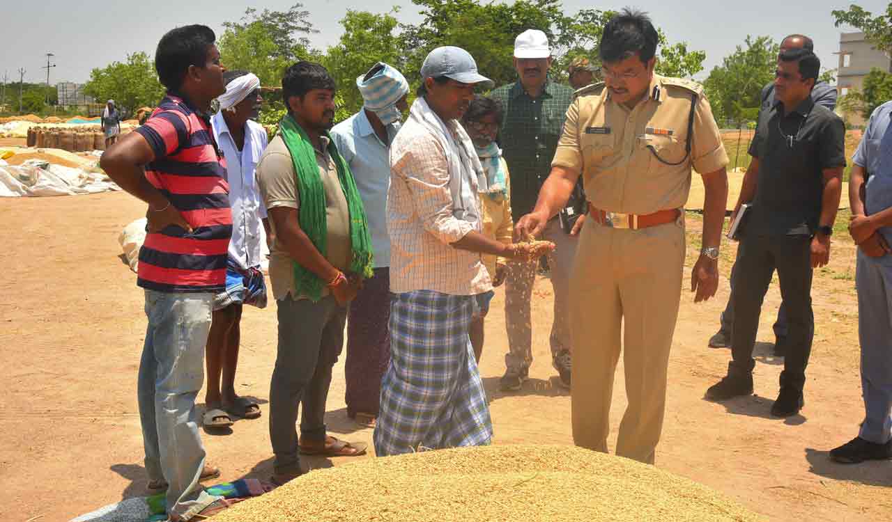 Telangana: Paddy procurement gains momentum in erstwhile Warangal