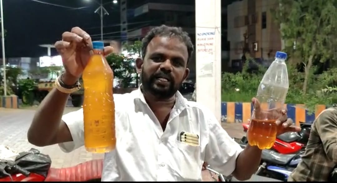Medak: Indian Oil fuel bunk sells petrol ‘mixed’ with water