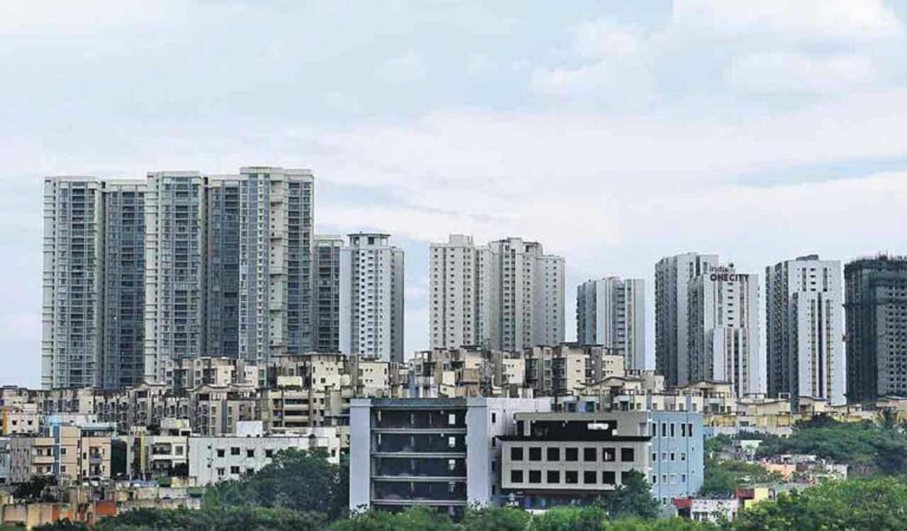 Real Estate, BFSI hiring in India continued to grow in April: Report