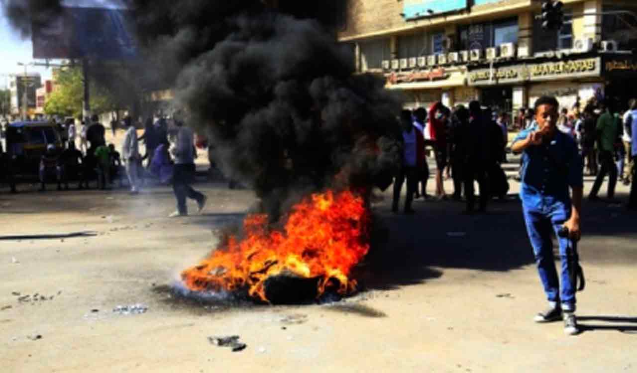 Humanitarian crisis worsens in Sudan’s capital as clashes continue