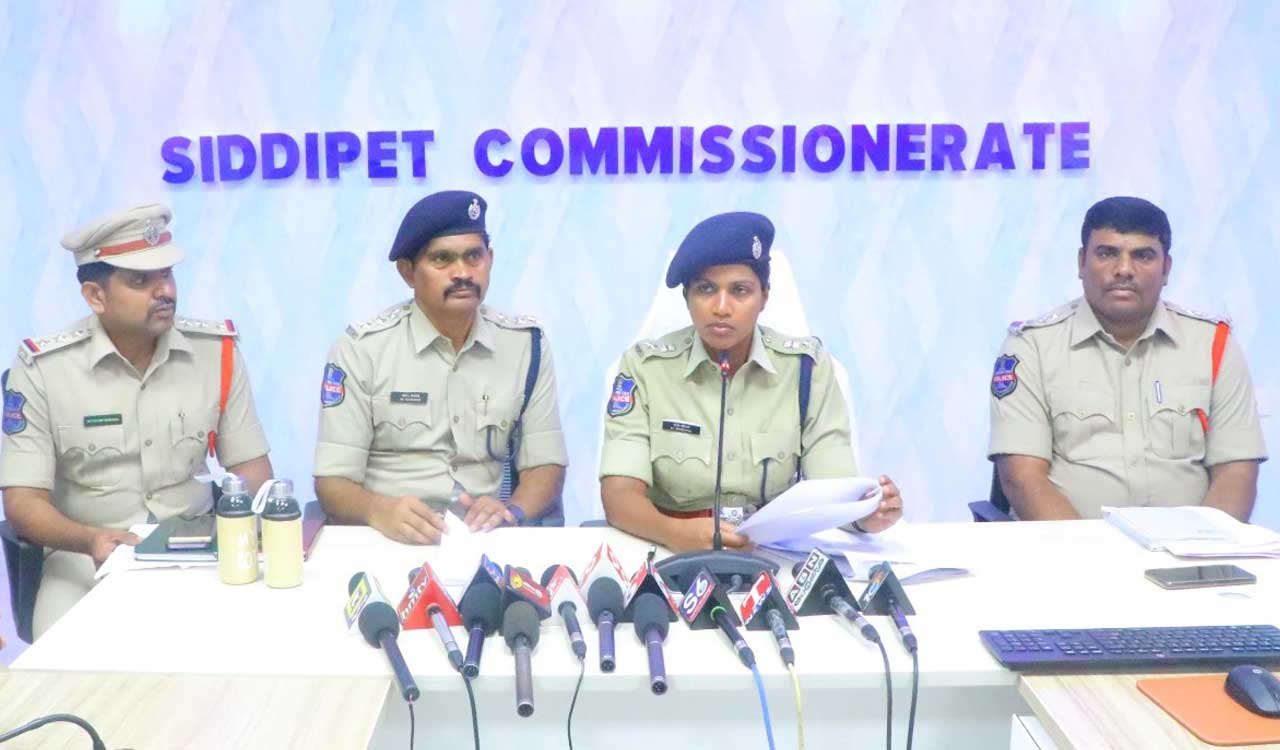 Siddipet police nab two cyber fraudsters cheating Mee Seva owners