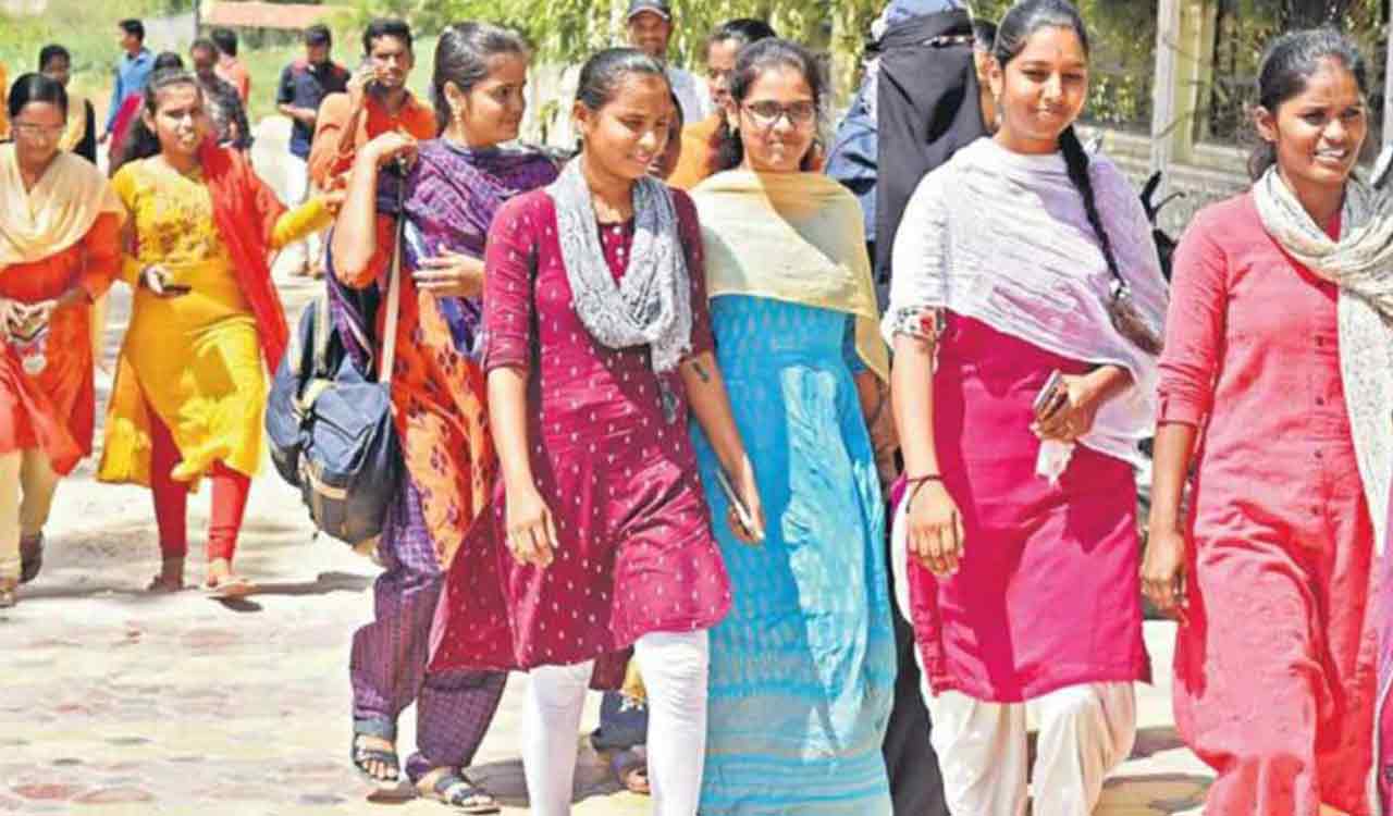 Telangana: More UG, PG seats likely for local students from next year