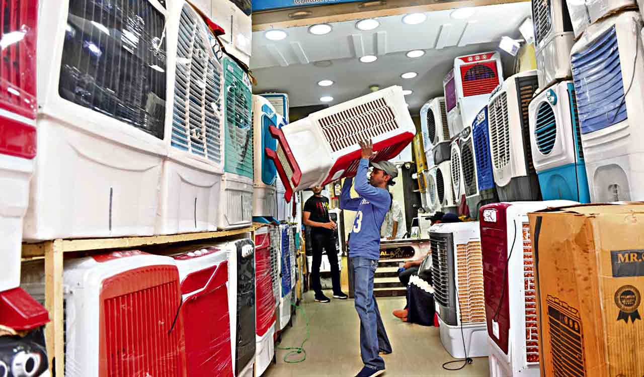 Hyderabad braces for extreme heat; IMD issues yellow alert