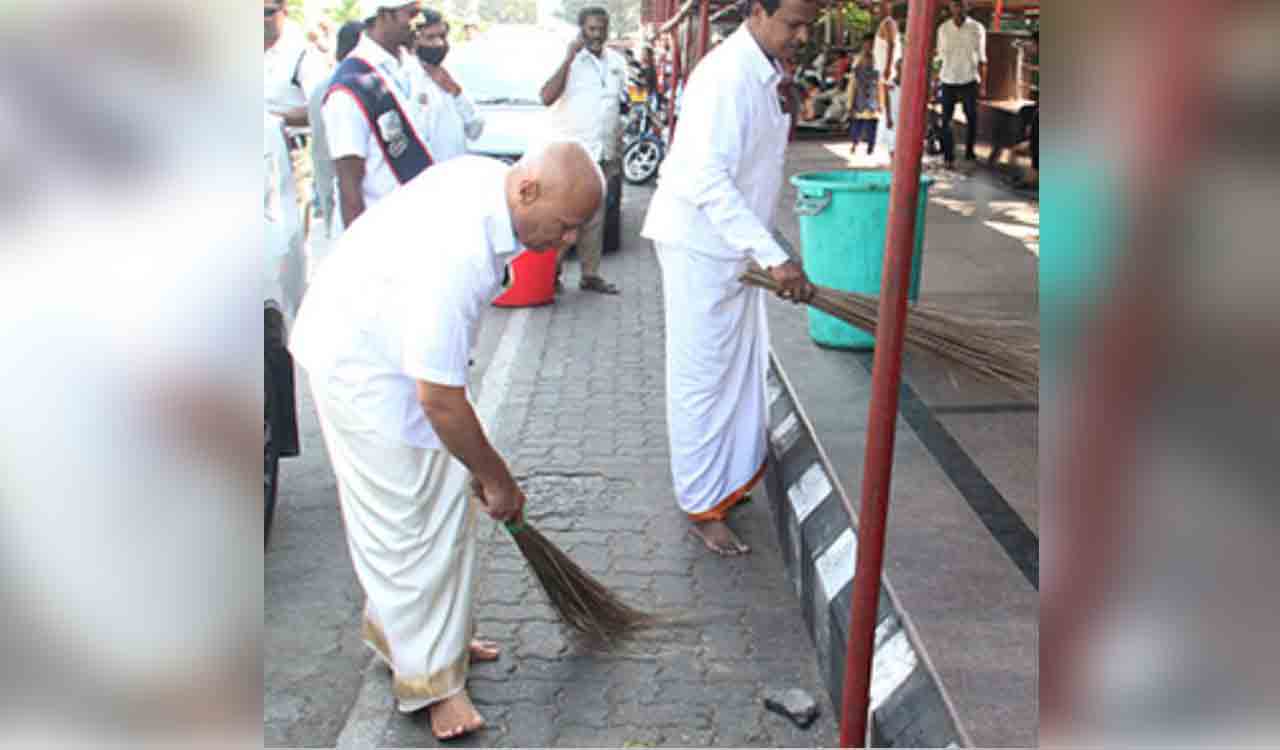TTD EO joins in Sundara Tirumala Suddha Tirumala program