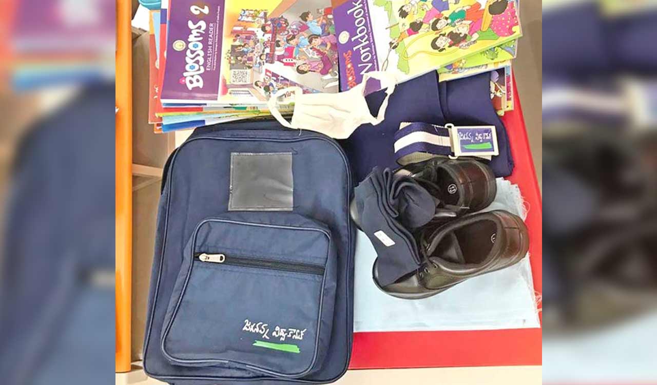 Andhra Pradesh: Jagananna Vidya Kanuka kits to be distributed next month