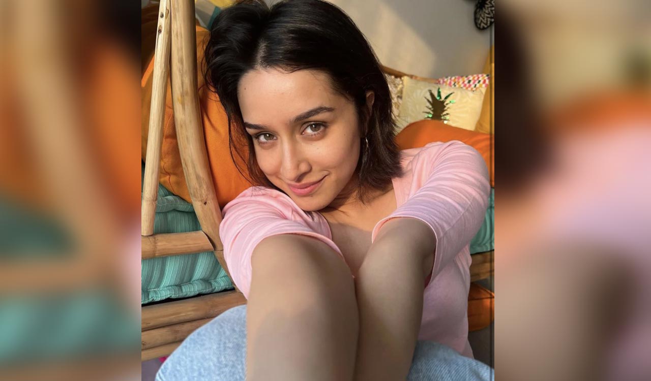 Shraddha Kapoor cuts her hair, flaunts her short bob in new pic