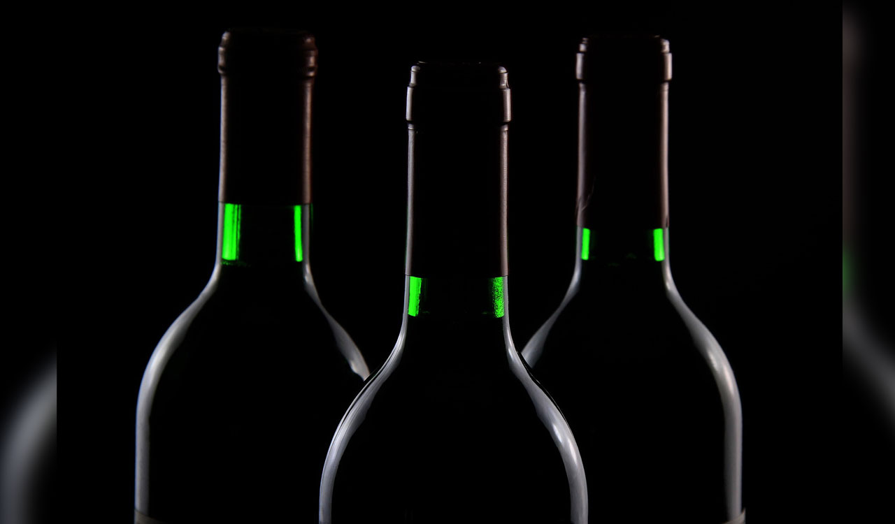 Tamil Nadu: 2 die after consuming liquor mixed with Cyanide poison