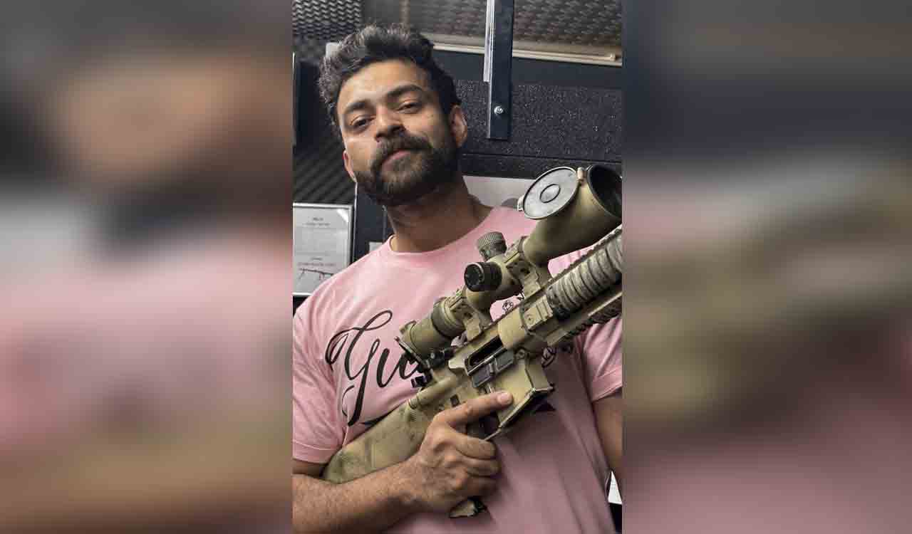 Varun Tej learns how to use guns for an action-packed sequence in ‘Gandeevadhari Arjuna’