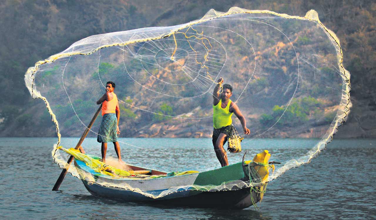 Adilabad’s self-taught lensman an inspiration for photography enthusiasts