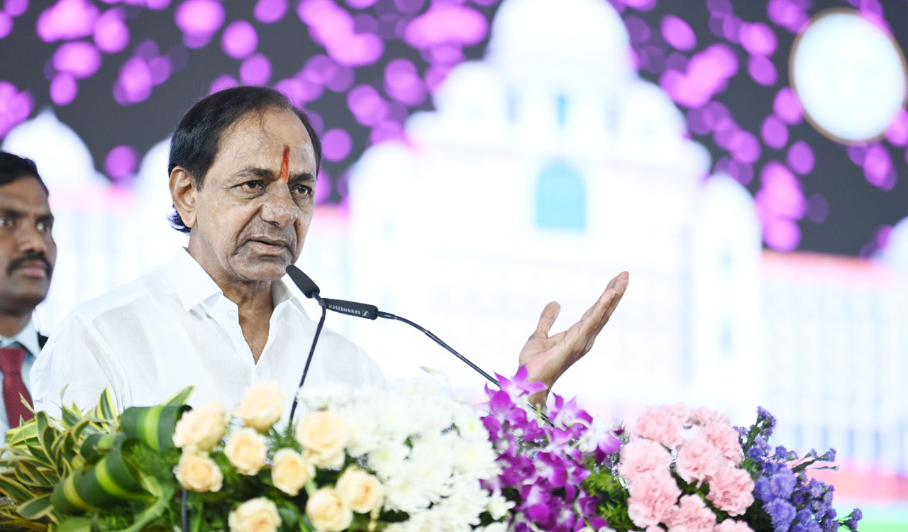 CM KCR extends Labour Day greetings to working class