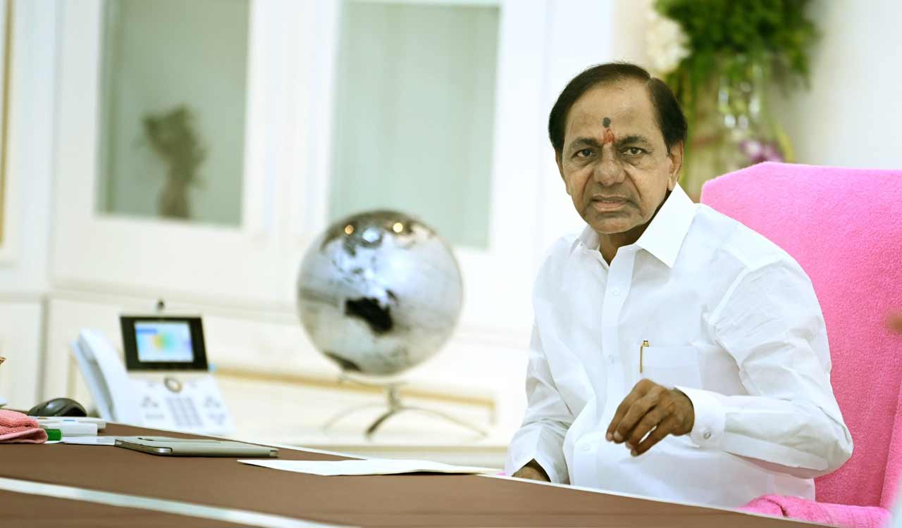 Busy first day at newly inaugurated Secretariat for CM KCR