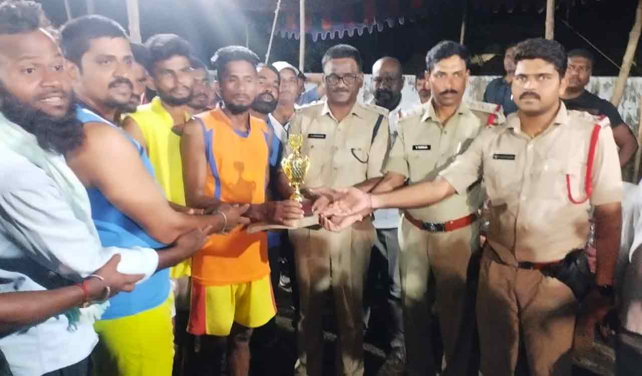 Telangana: Three-day volleyball competition ends in Asifabad