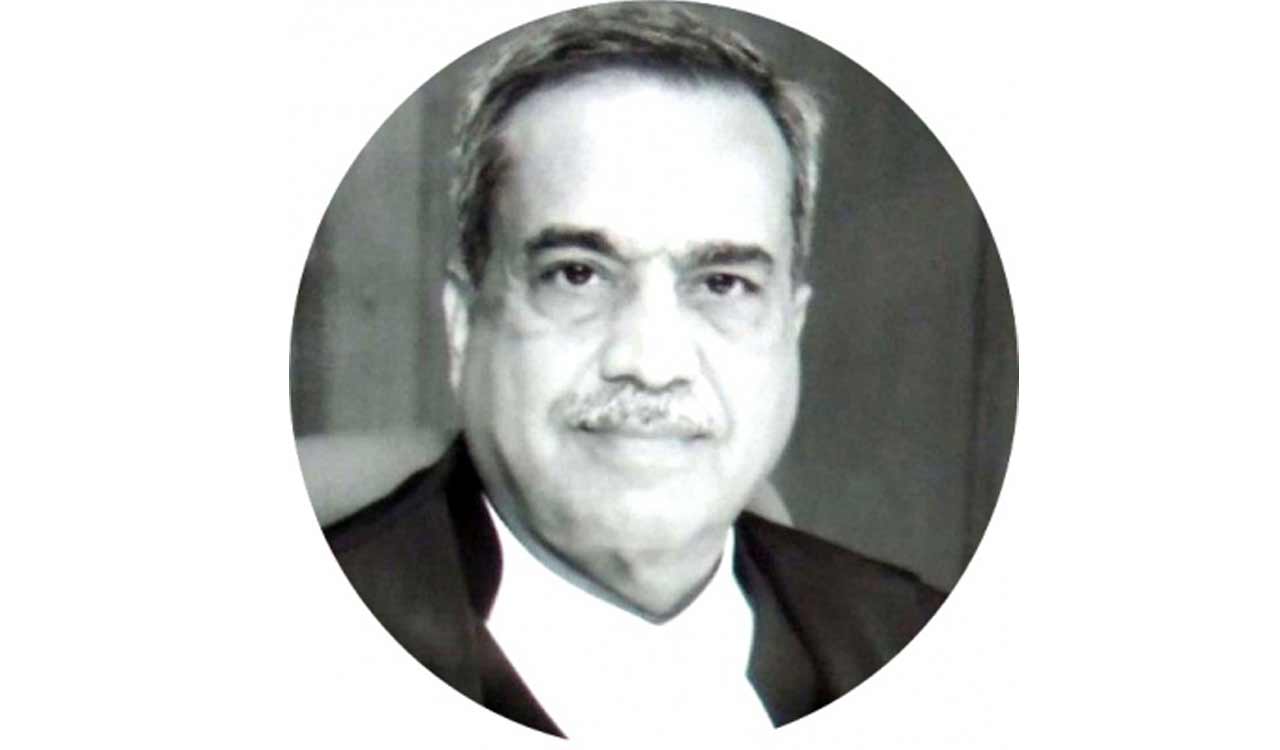 SC judge justice MR Shah breaks down on his last day at court