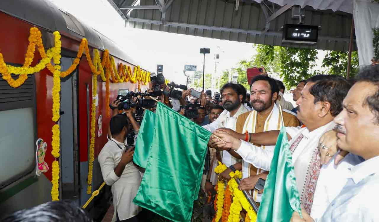 Union Minister Kishan Reddy flags off Mahabubnagar-Visakhapatnam Express