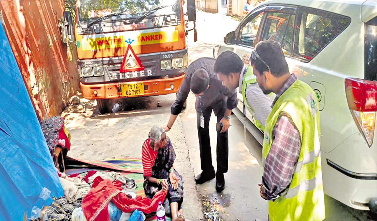 Elderly woman shifted from pavement to NIMS rehab centre at KTR’s behest