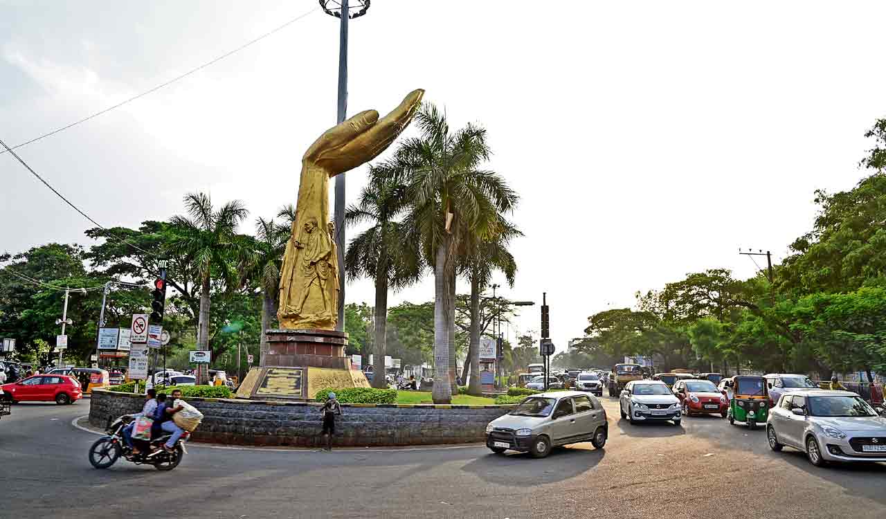 New mandate leaves IT workers in a bind