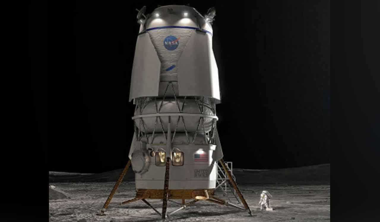 Bezos’ Blue Origin wins NASA astronaut moon lander contract