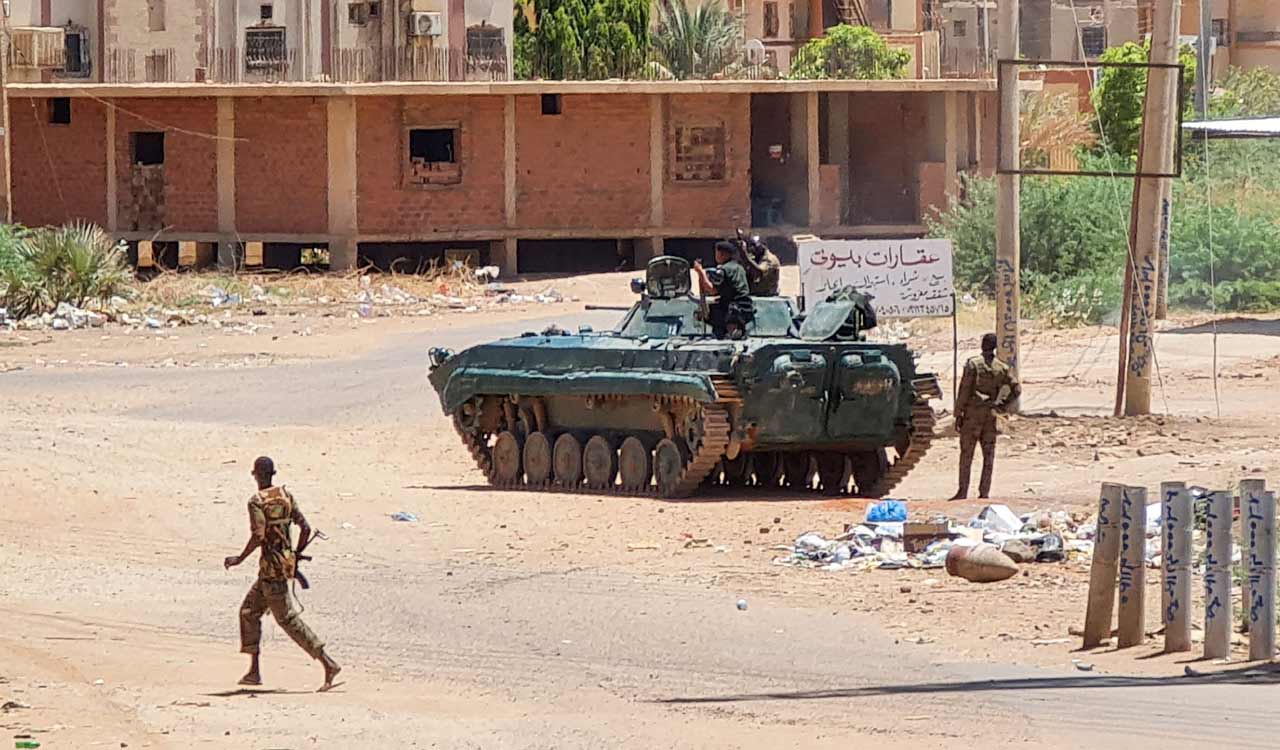 Sudan envoys begin talks amid pressure to end conflict