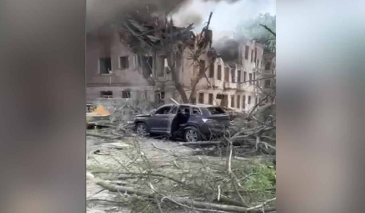 Rocket attack on Ukraine medical clinic kills 1, injures 15