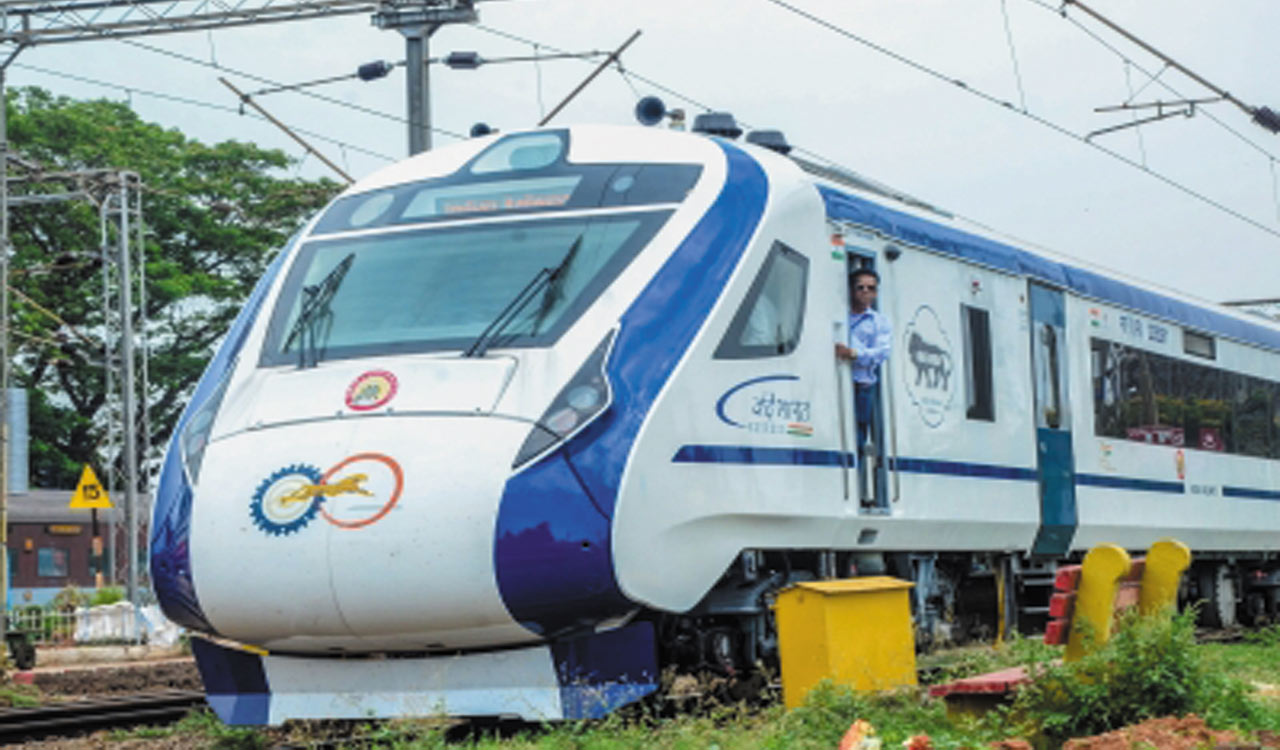Puri-Howrah Vande Bharat Express stranded as tree falls on train