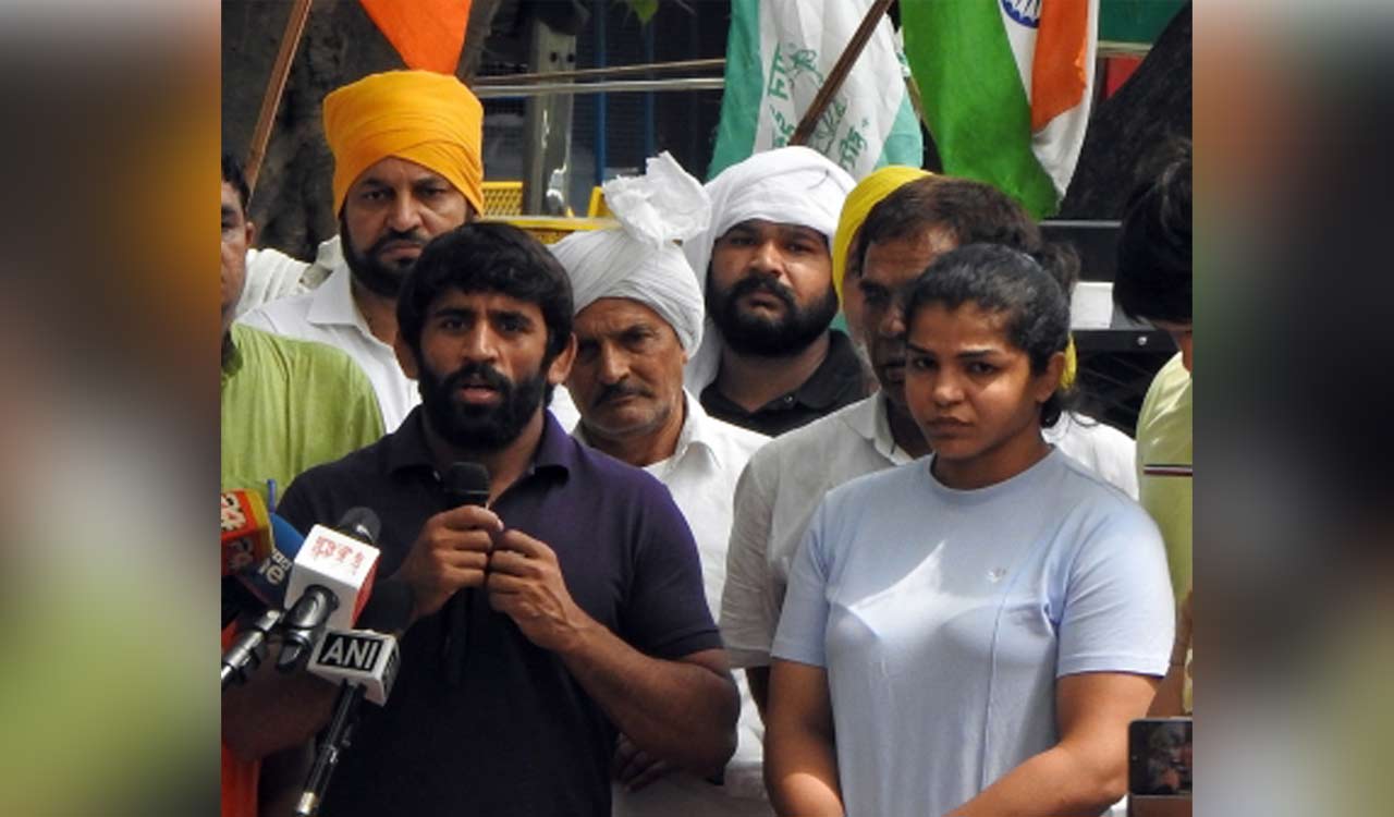 Wrestlers protest: Eerie silence at Jantar Mantar; cops say won’t let protesters regroup