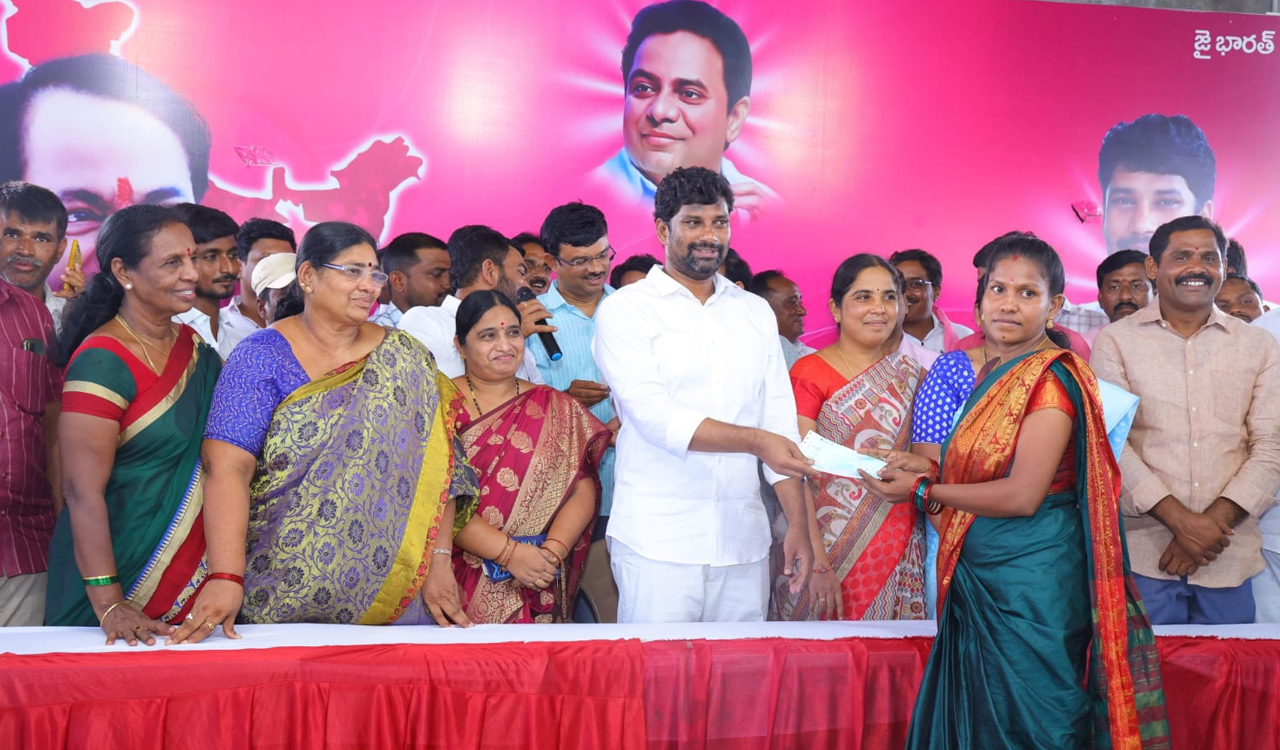 KCR giving paramount importance for women’s welfare: Balka Suman