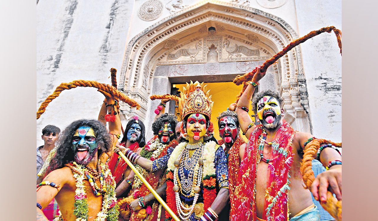 Bonalu festivities kick-start in Hyderabad