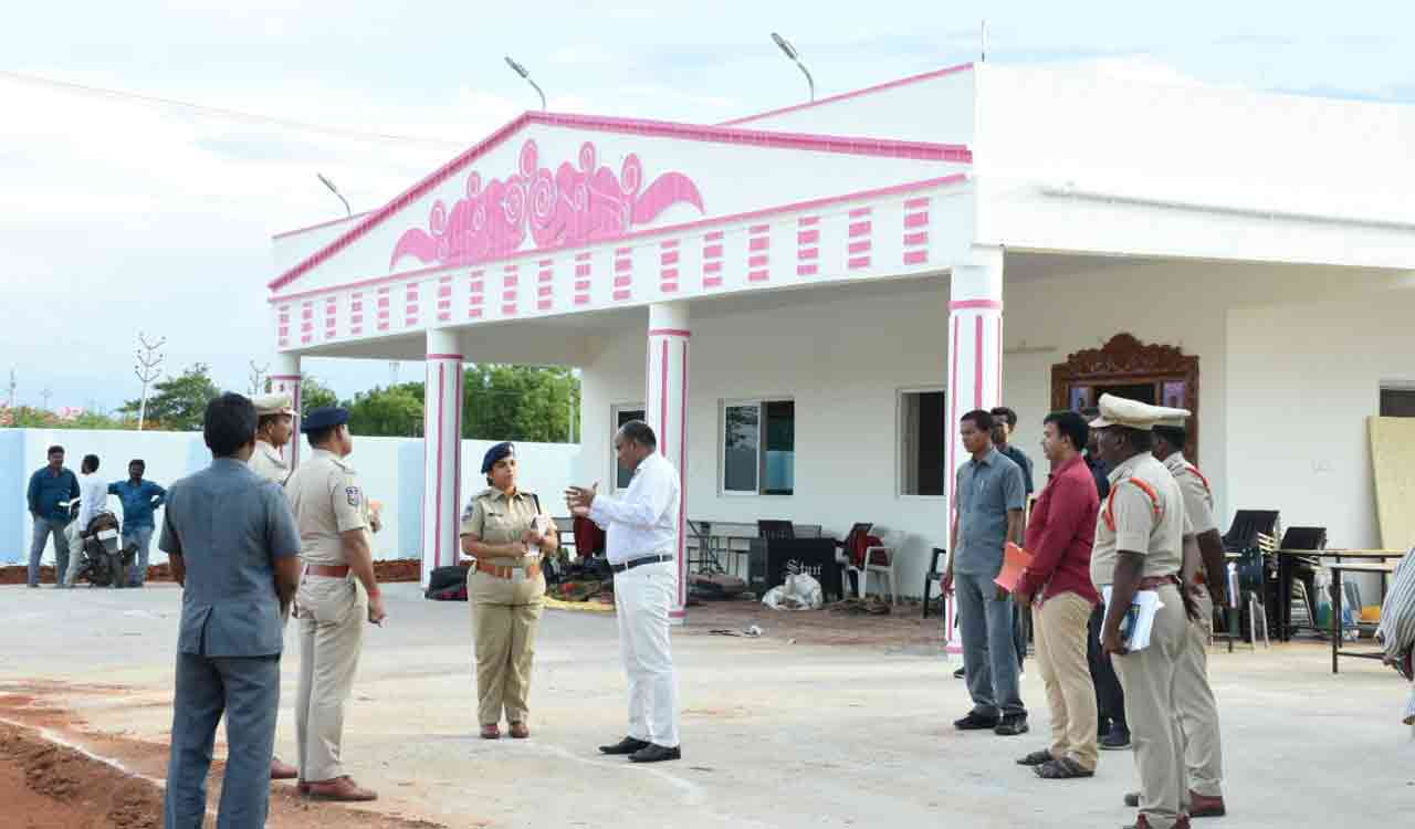 DIG inspects CM KCR’s meeting venue in Jogulamba Gadwal