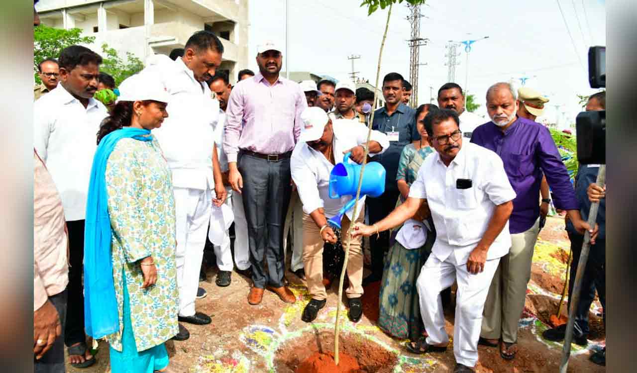 Harithotsavam: 6 lakh saplings planted in Karimnagar on Monday