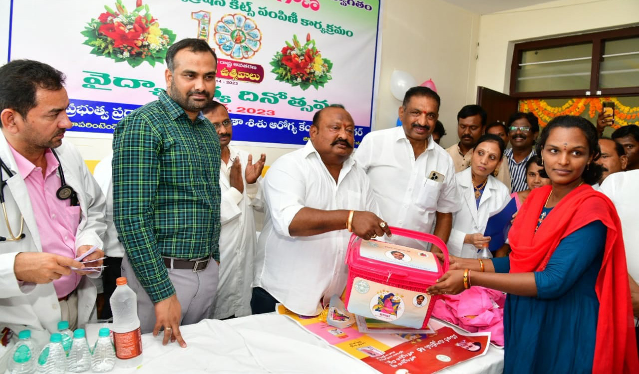 Nutrition kits aim at good health of babies: Gangula Kamalakar 