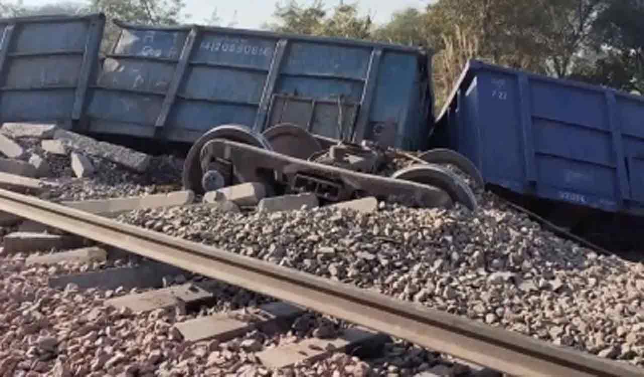 Goods train derailment hits rail traffic on Vizag-Vijayawada route