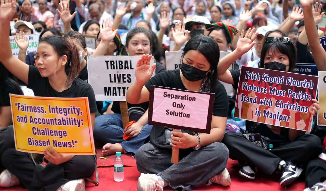 Hundreds of people protest at Jantar Mantar for peace in Manipur