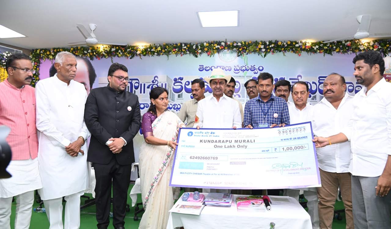CM KCR launches Rs 1 lakh aid for craftsmen