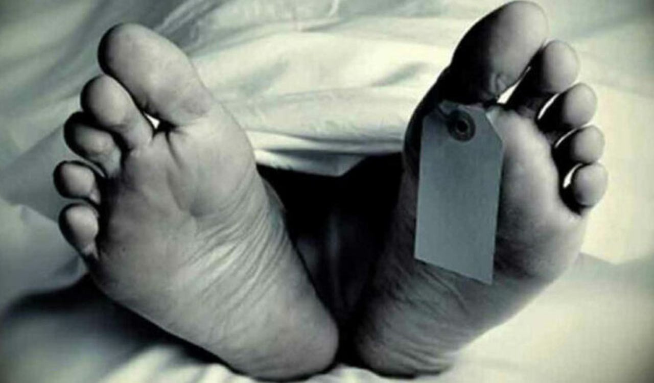 Hyderabad: Man kills wife suspecting her fidelity