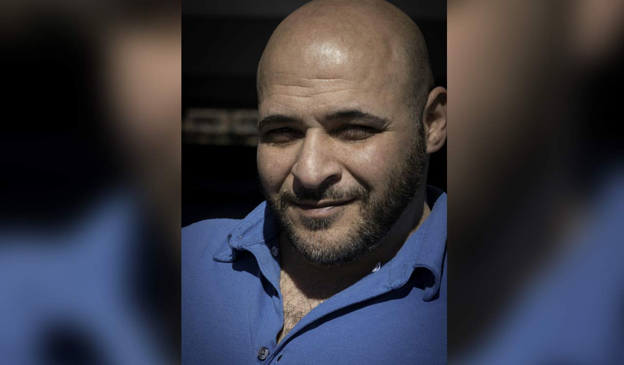 ‘Breaking Bad’ actor Mike Batayeh dies at 52