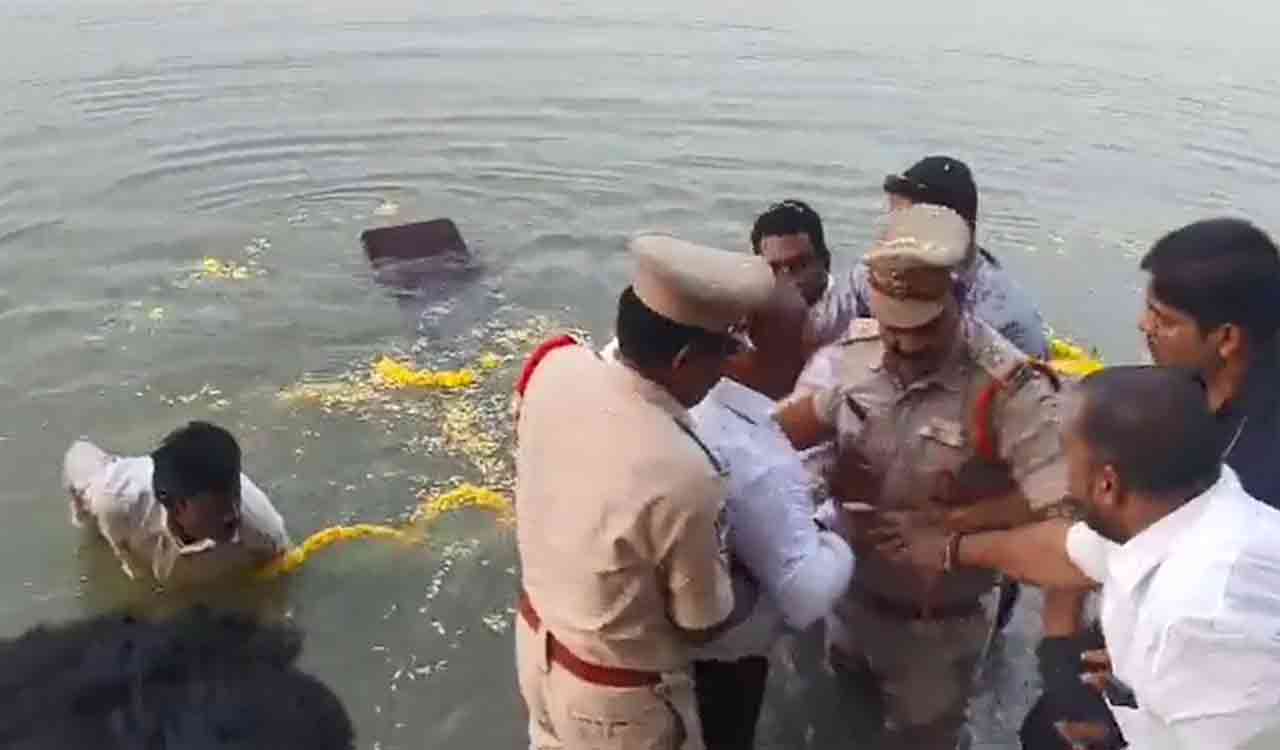 Telangana minister rescued from water after boat tilts