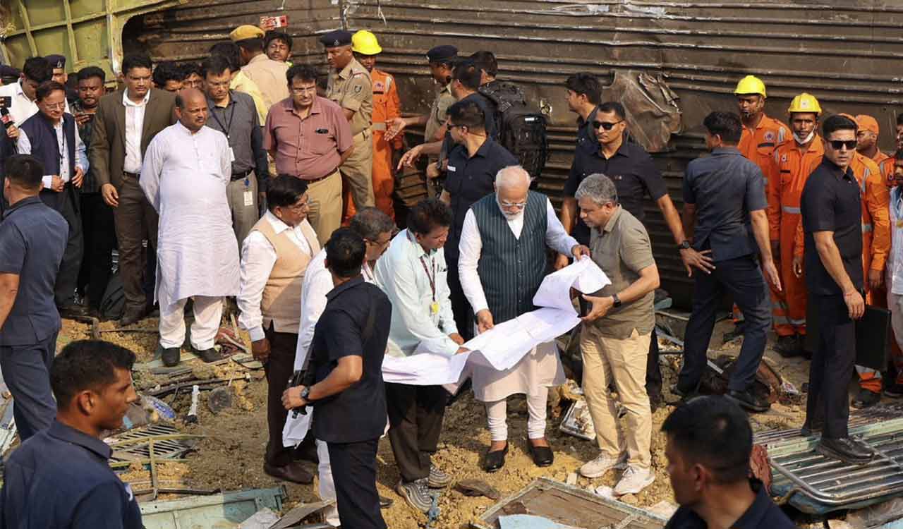 PM Modi reaches train mishap site in Balasore, takes stock of situation