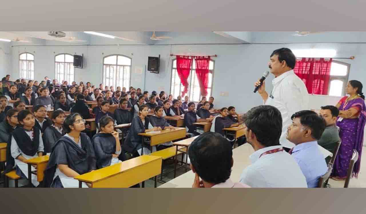 Khammam: 15-day software training for girl students begins at SBIT