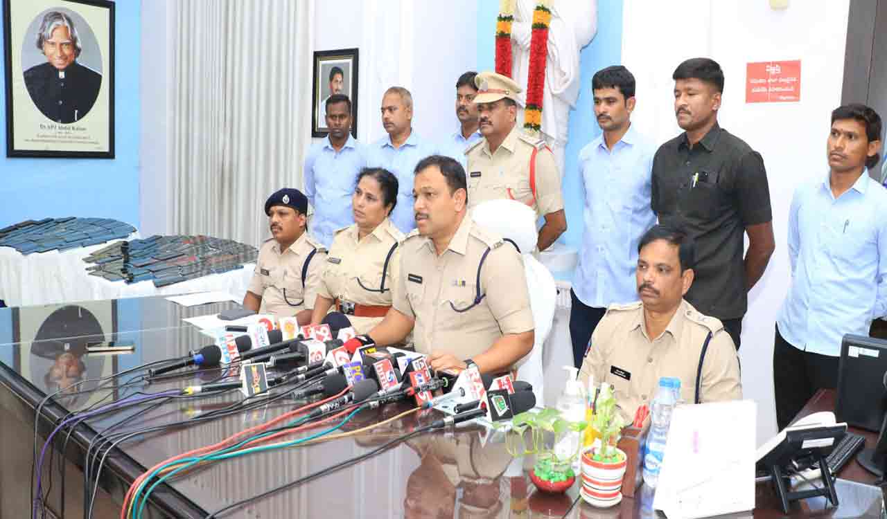 Tirupati police recovered 1,820 stolen phones worth Rs 2.1 crores